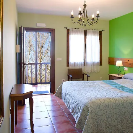 Otel O Palleiro Do Pe Do Forno 3*