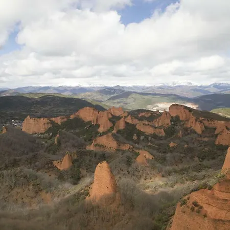 O Palleiro Do Pe Do Forno